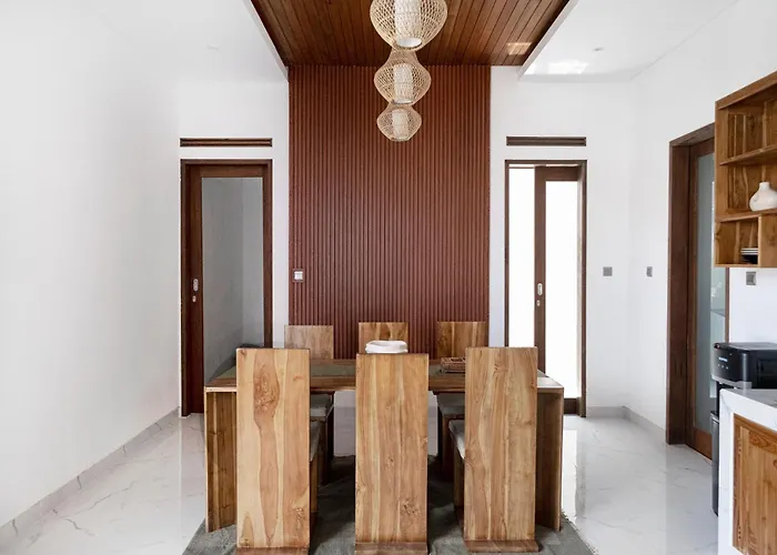 Peaceful Center Lux 3br With Pool & Ricefield View, Walk To Cafes & 5 Min Bike To Canggu (Bali)