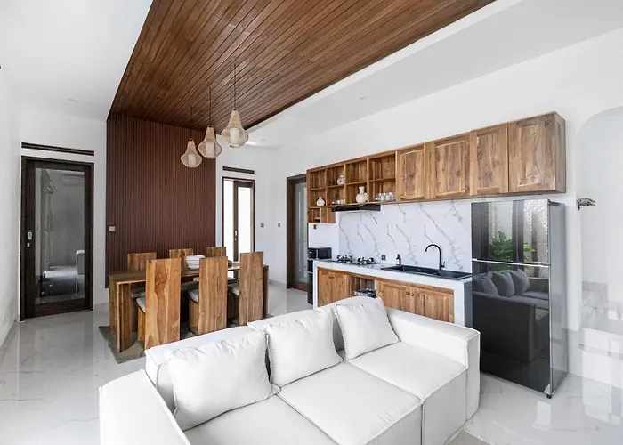 Peaceful Center Lux 3br With Pool & Ricefield View, Walk To Cafes & 5 Min Bike To Villa Canggu (Bali)