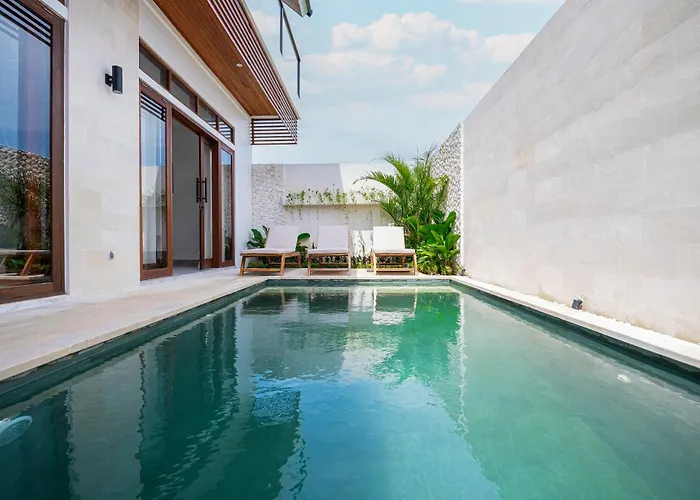 Villa Peaceful Center Lux 3br With Pool & Ricefield View, Walk To Cafes & 5 Min Bike To Canggu (Bali)